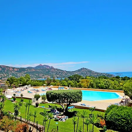 Cap Esterel Beau 3 Pieces Au Calme Vue Mer M4 Ref 520La Saint-Raphaël