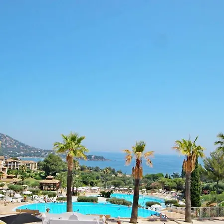 Cap Esterel Beau 3 Pieces Au Calme Vue Mer M4 Ref 520La Lejlighed *